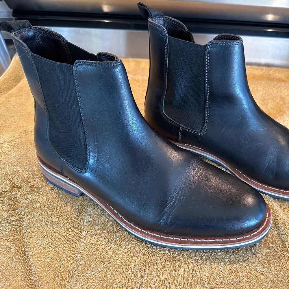 Helty Chelsea Boots